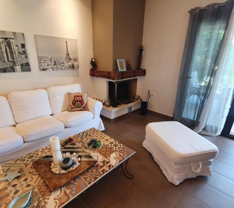 Photo of Livingroom in Loutra Oraias Elenis