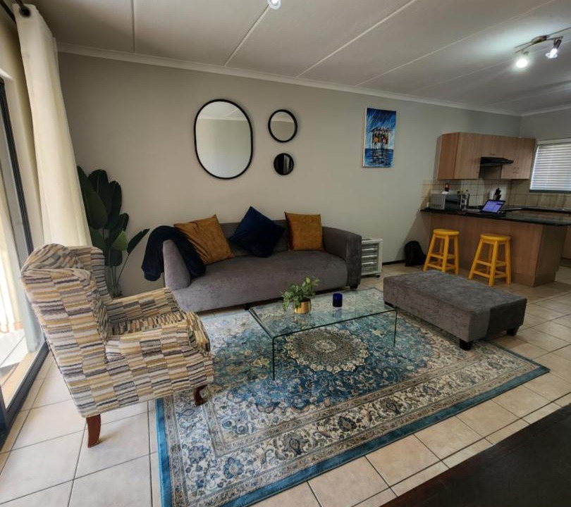 Photo of Livingroom in Greater Johannesburg Metropolitan Area