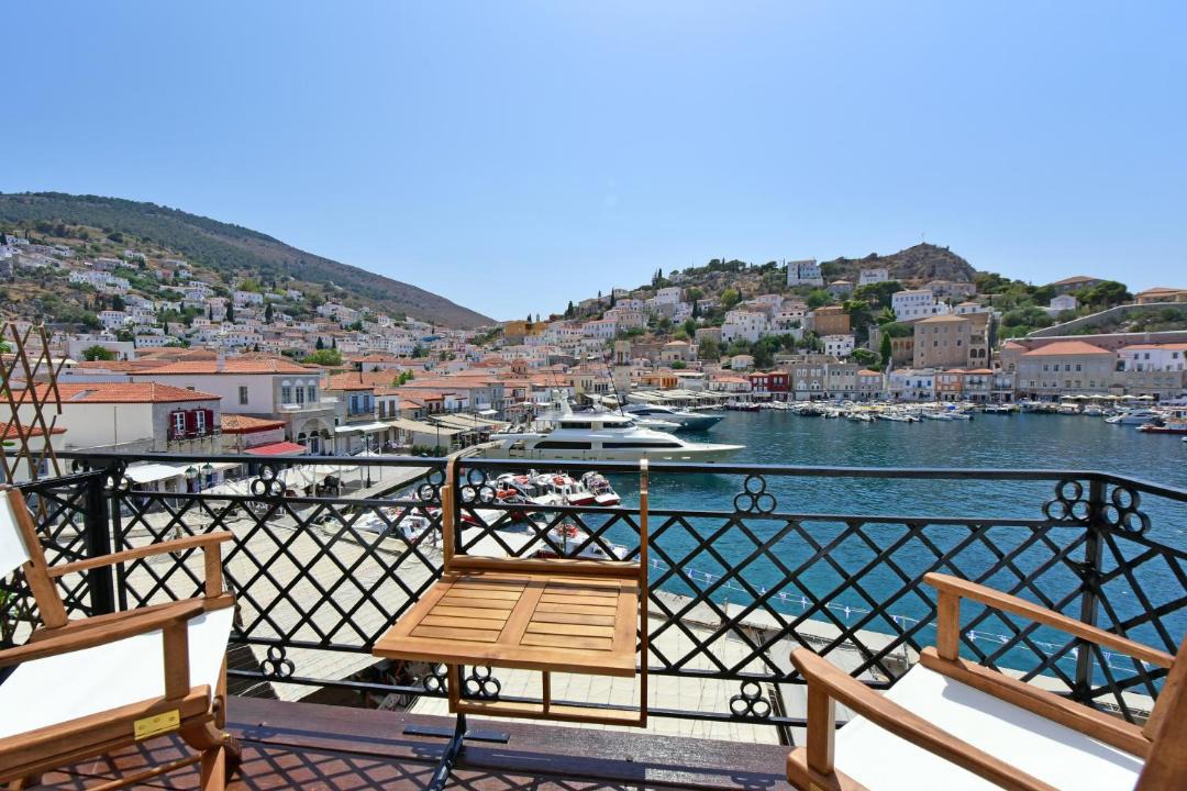 Photo of Others in Hydra