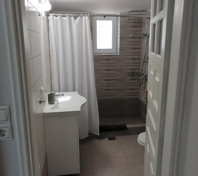 Photo of Bathroom in Perdhika