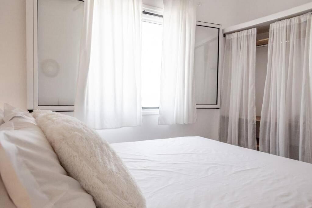 Photo of Bedroom in Milos