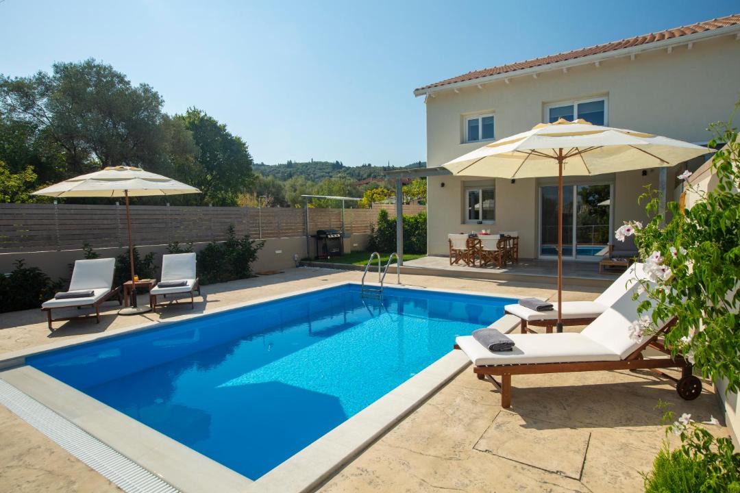 Photo of Outdoor in Apolpaina