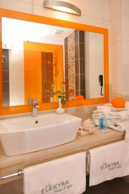 Photo of Bathroom in Kalamata Marina