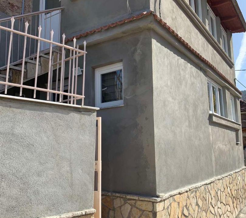 Photo of Buildings in Kato Pedina