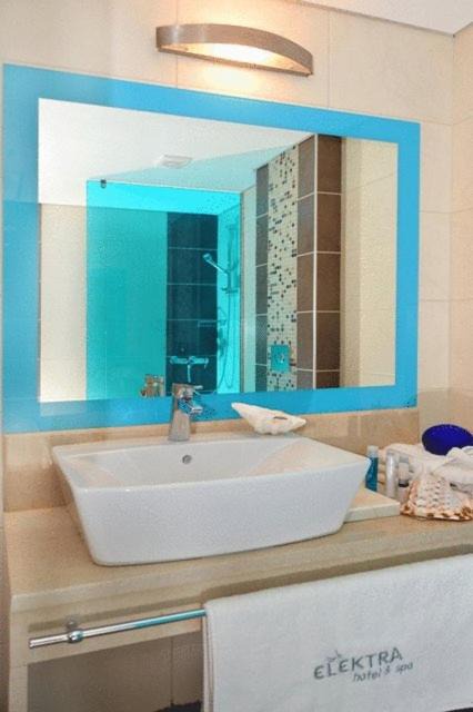 Photo of Bathroom in Kalamata Marina