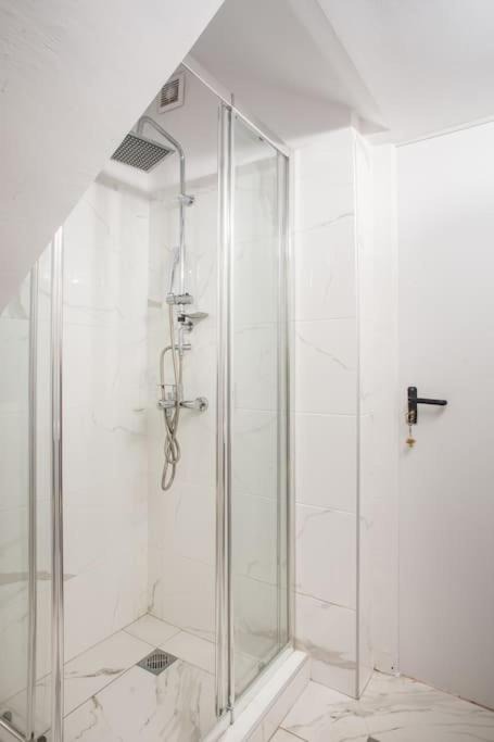 Photo of Bathroom in Koukaki