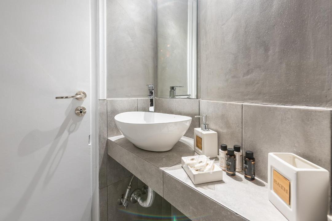 Photo of Bathroom in Thissio