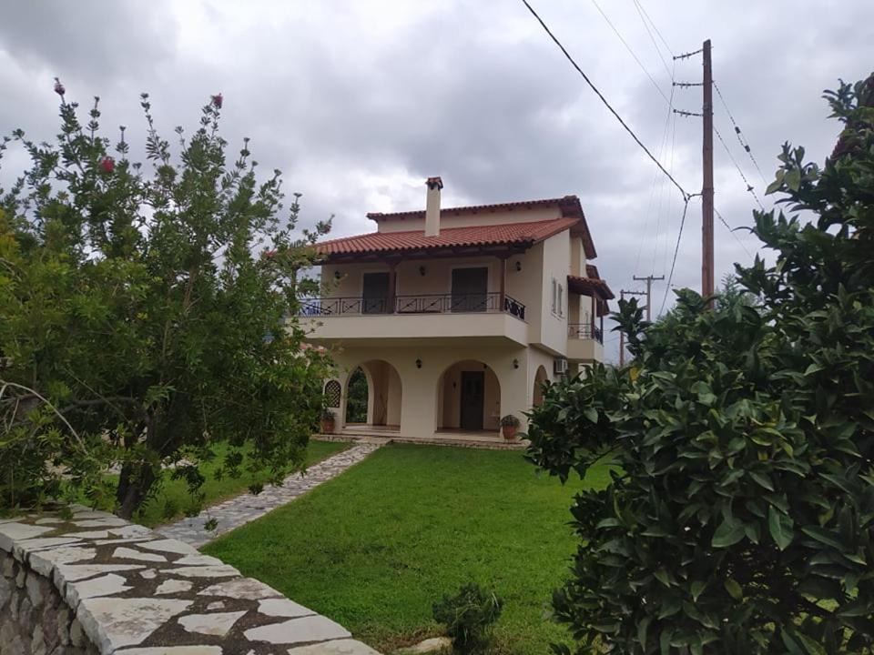 Photo of Buildings in Paralia Porovitsis