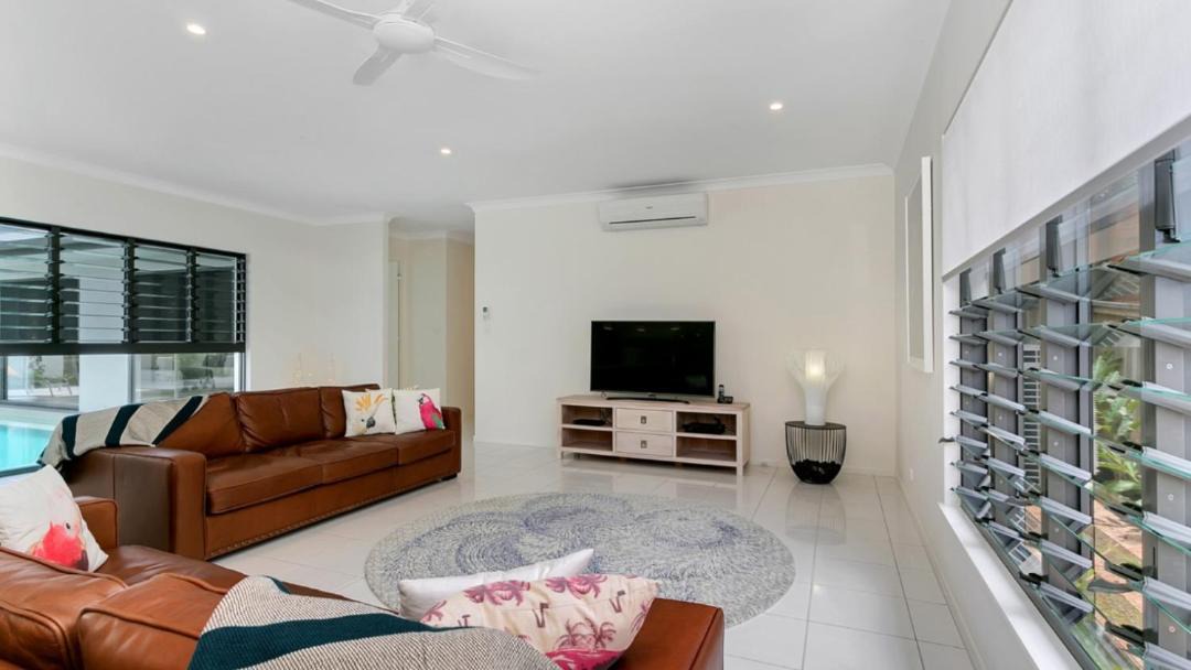 Photo of Livingroom in Palm Cove