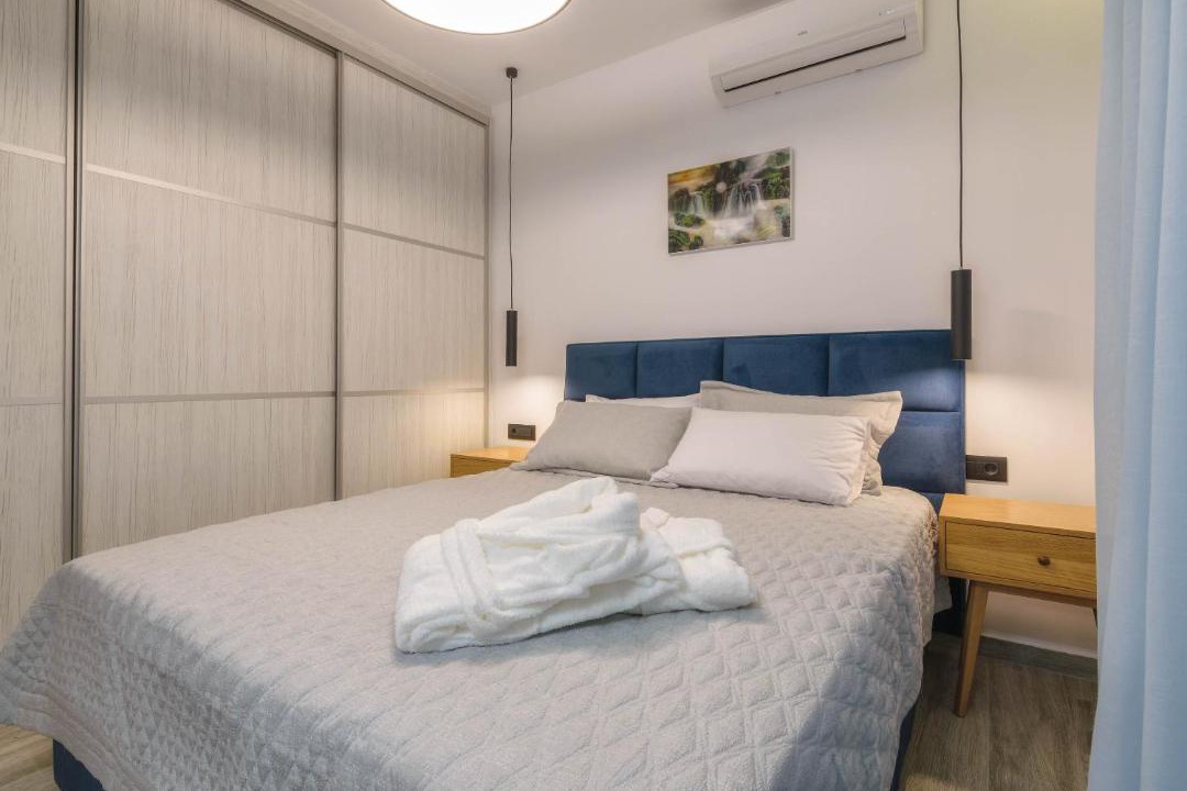 Photo of Bedroom in Neromilos