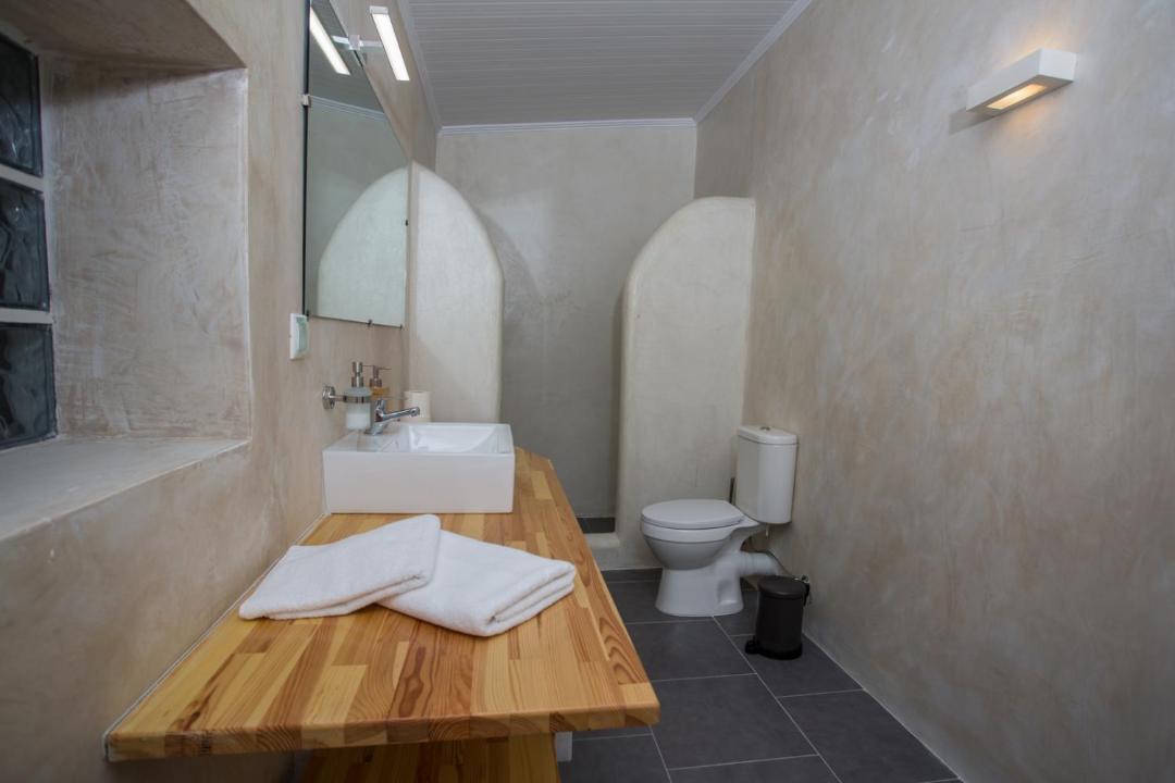 Photo of Bathroom in Kontos