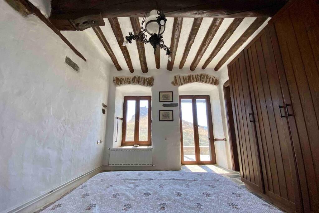 Photo of Bedroom in Grambia
