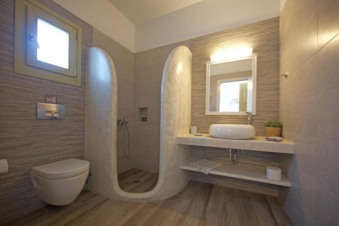 Photo of Bathroom in Katapola