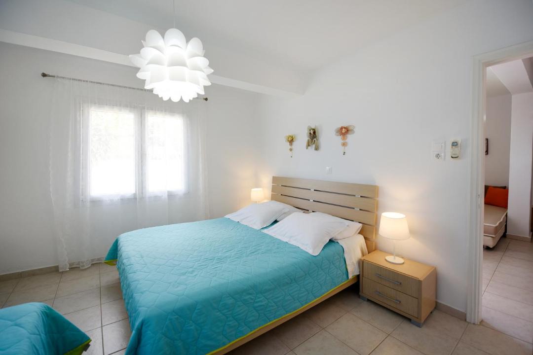Photo of Bedroom in Adamas