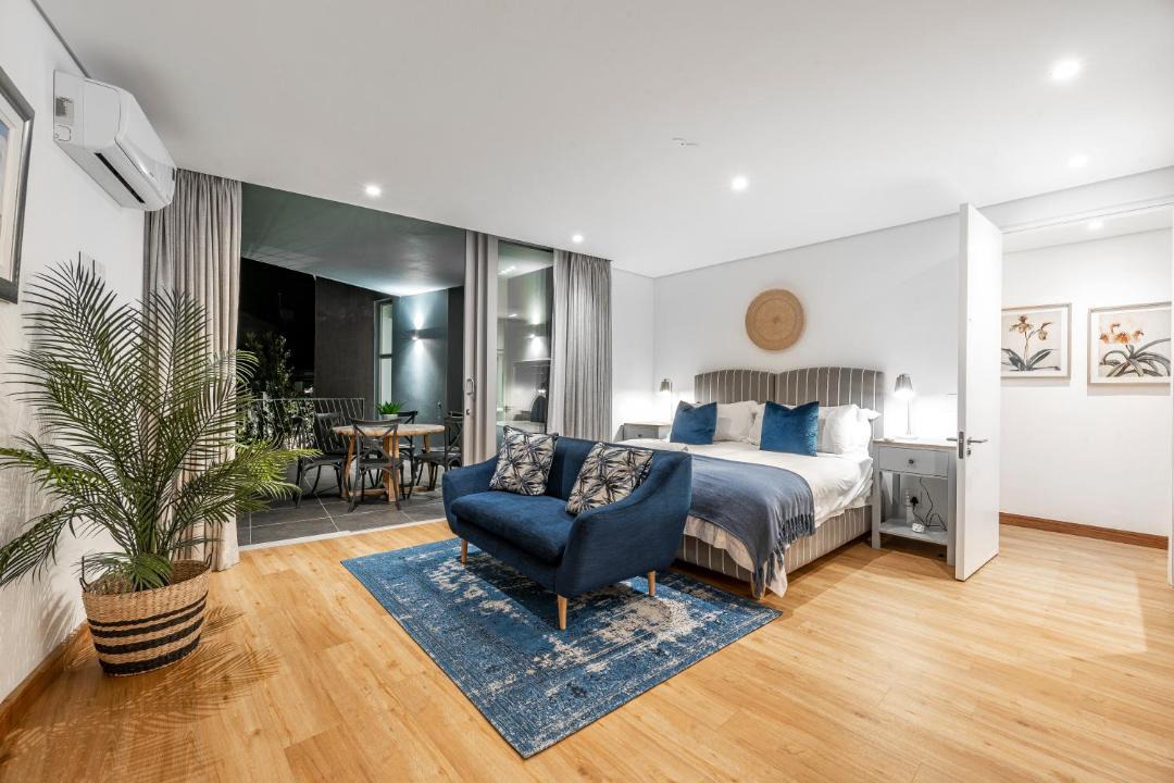 Photo of Others in Westcliff