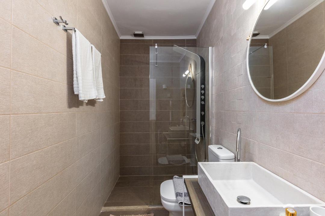 Photo of Bathroom in Karoti