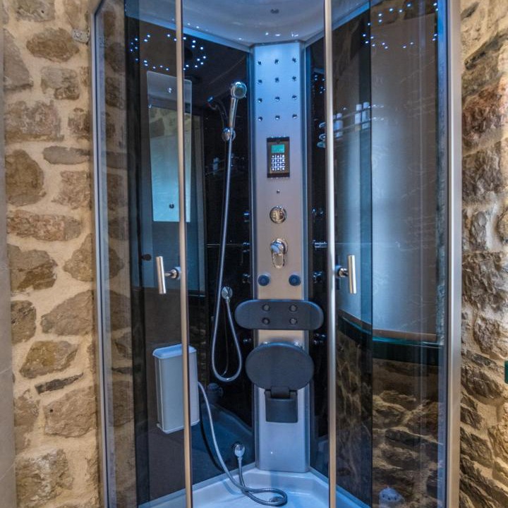 Photo of Bathroom in Pramanta