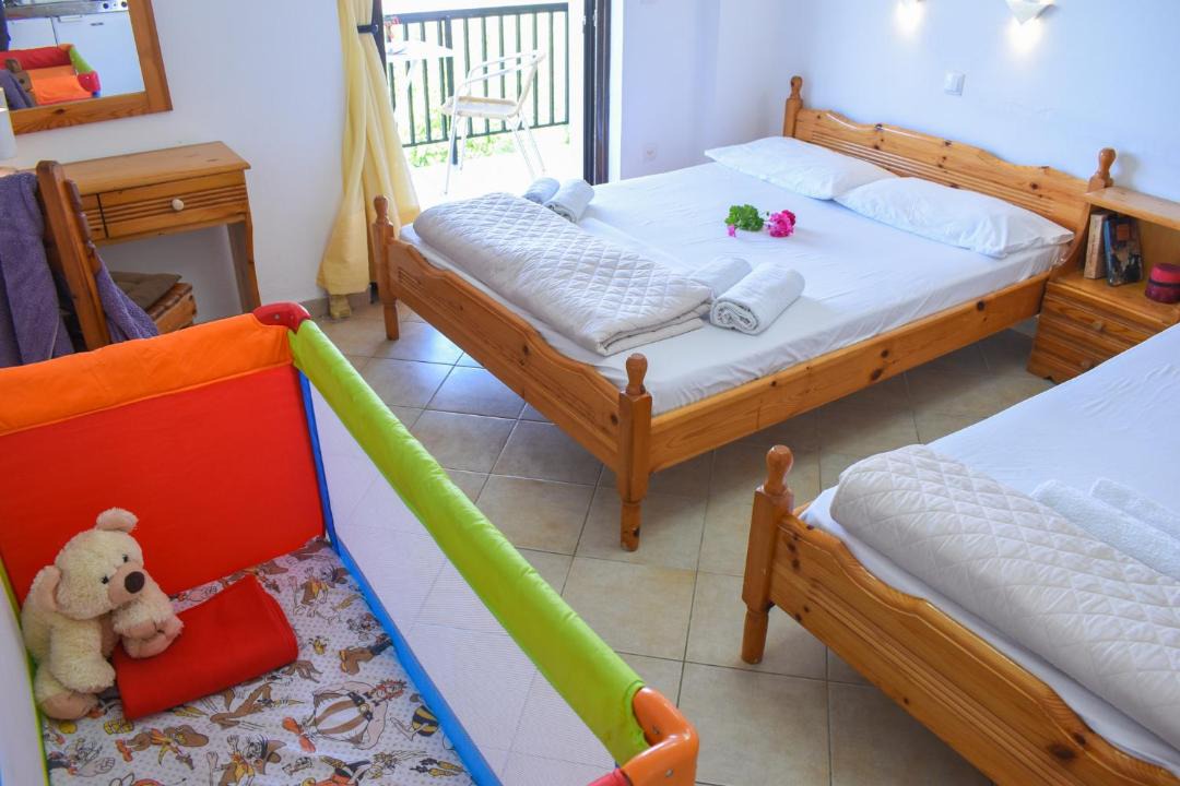 Photo of Bedroom in Foinikounta