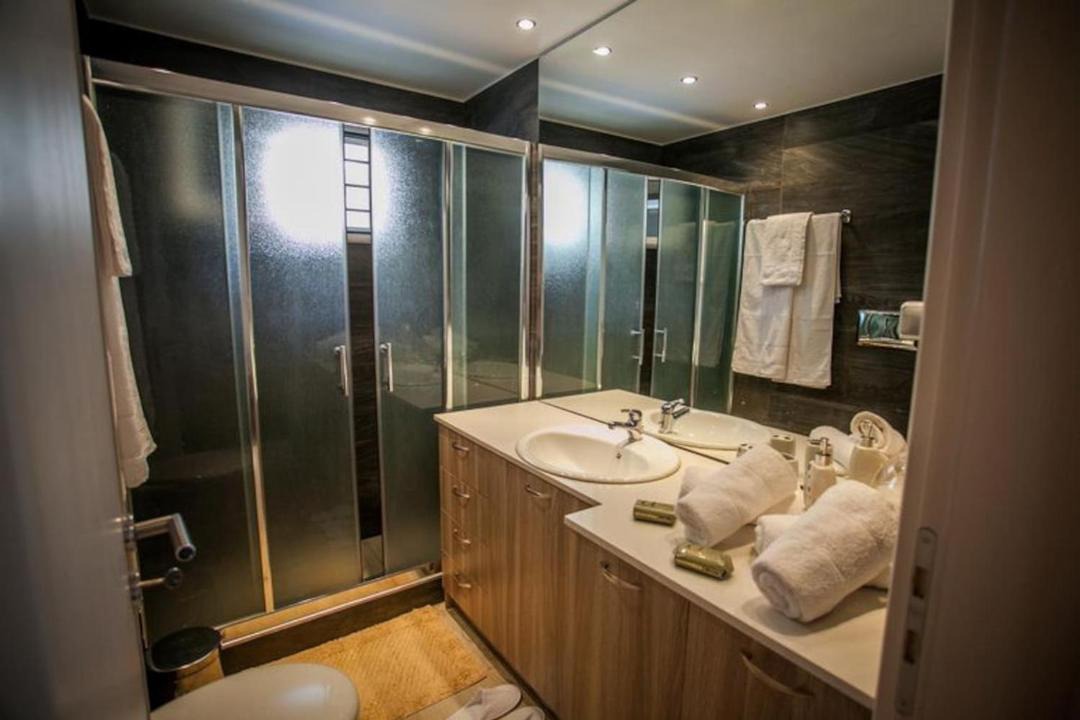 Photo of Bathroom in Marmari