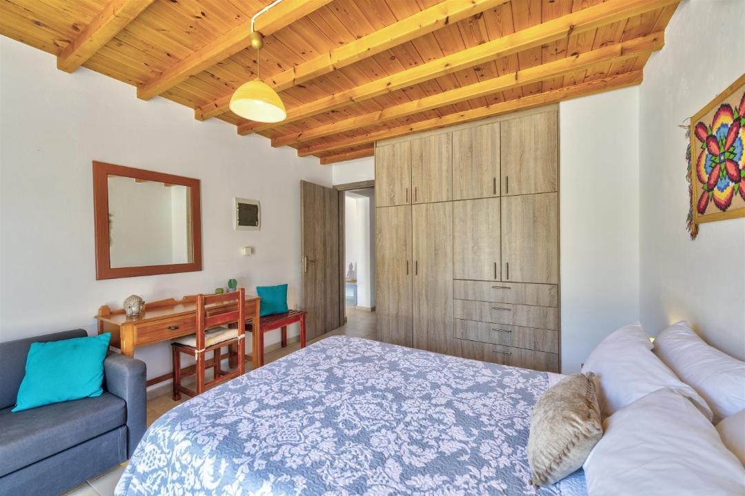 Photo of Bedroom in Ornos