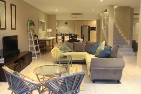 Photo of Livingroom in Blythedale