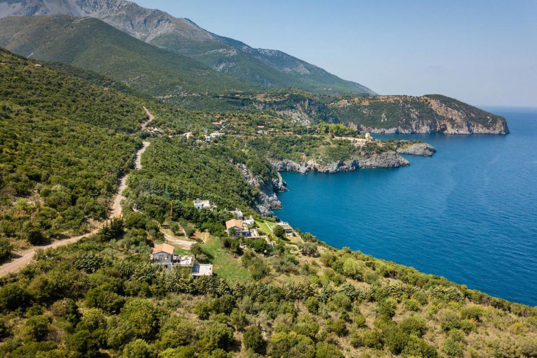 Photo of Others in Limnionas