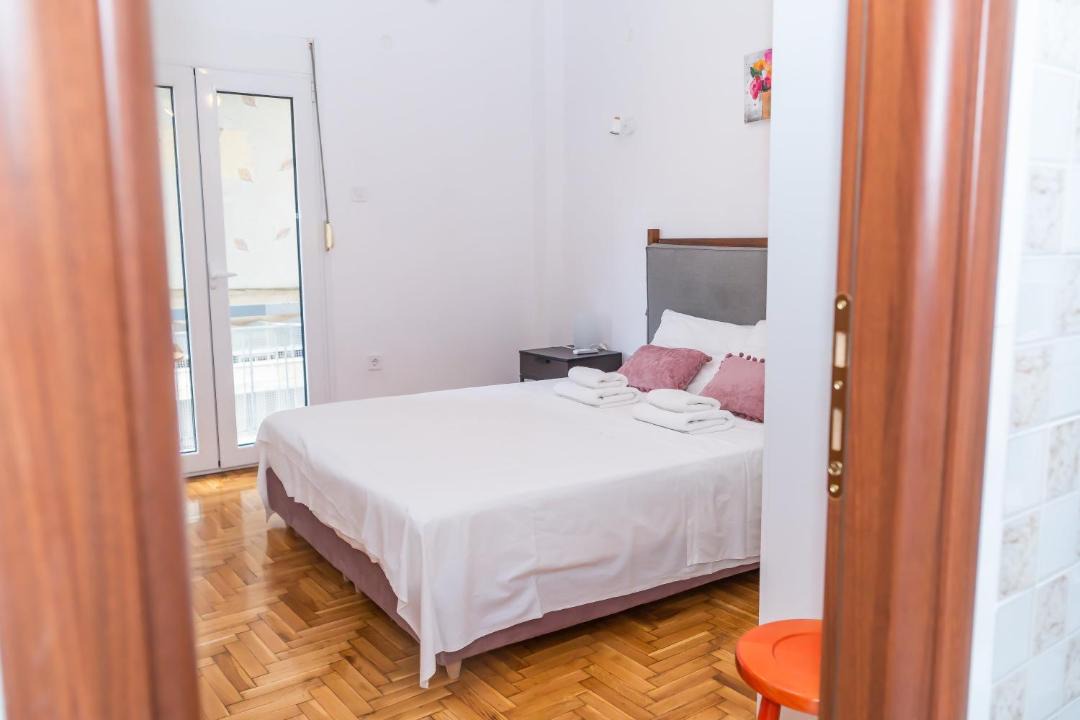 Photo of Bedroom in Platia Viktorias