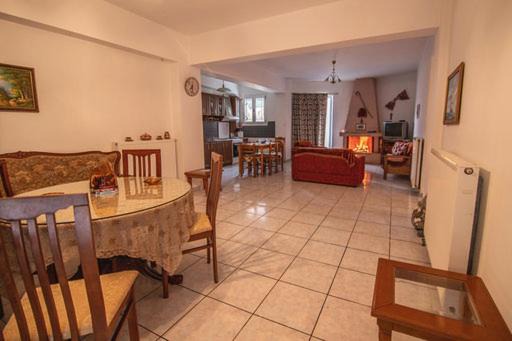 Photo of Livingroom in Dhrepanon