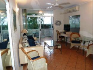Photo of Others in Palm Cove
