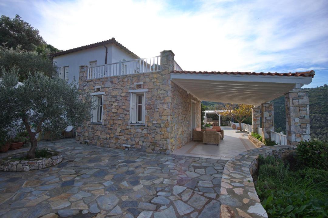 Photo of Others in Alonnisos Old Town
