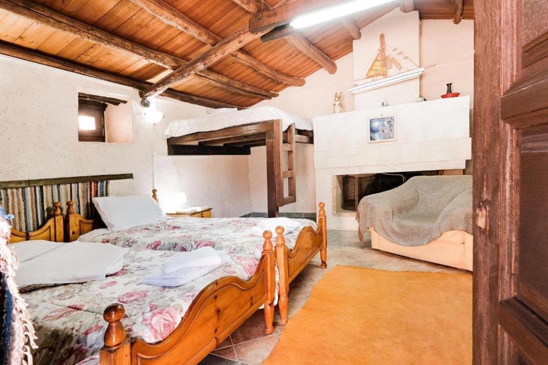 Photo of Bedroom in Ano Volimes