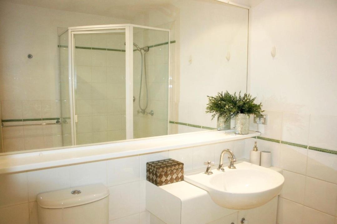 Photo of Bathroom in Kangaroo Point