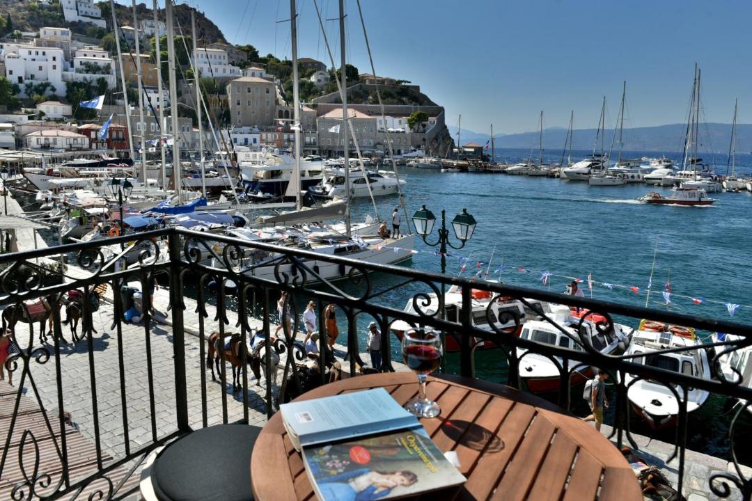 Photo of Others in Hydra