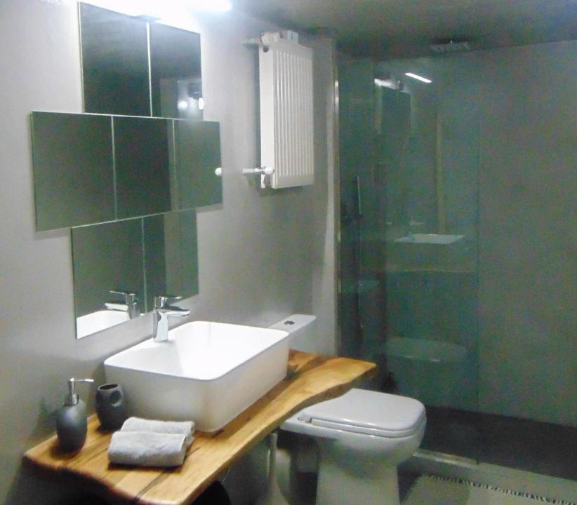 Photo of Bathroom in Ilisia