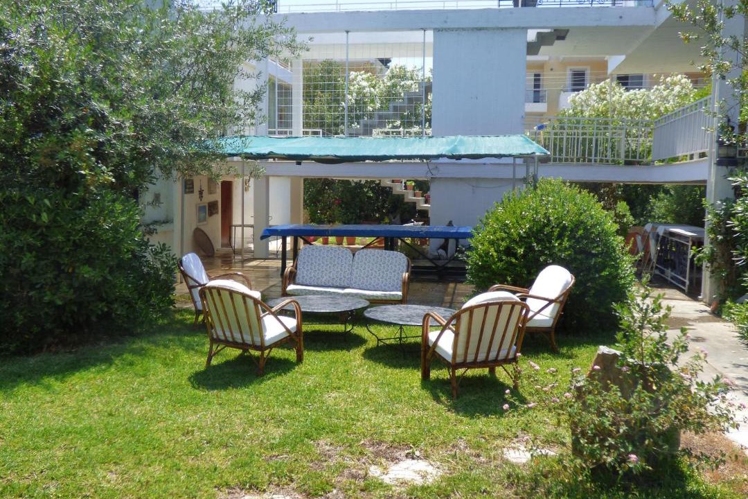 Photo of Others in Eretria