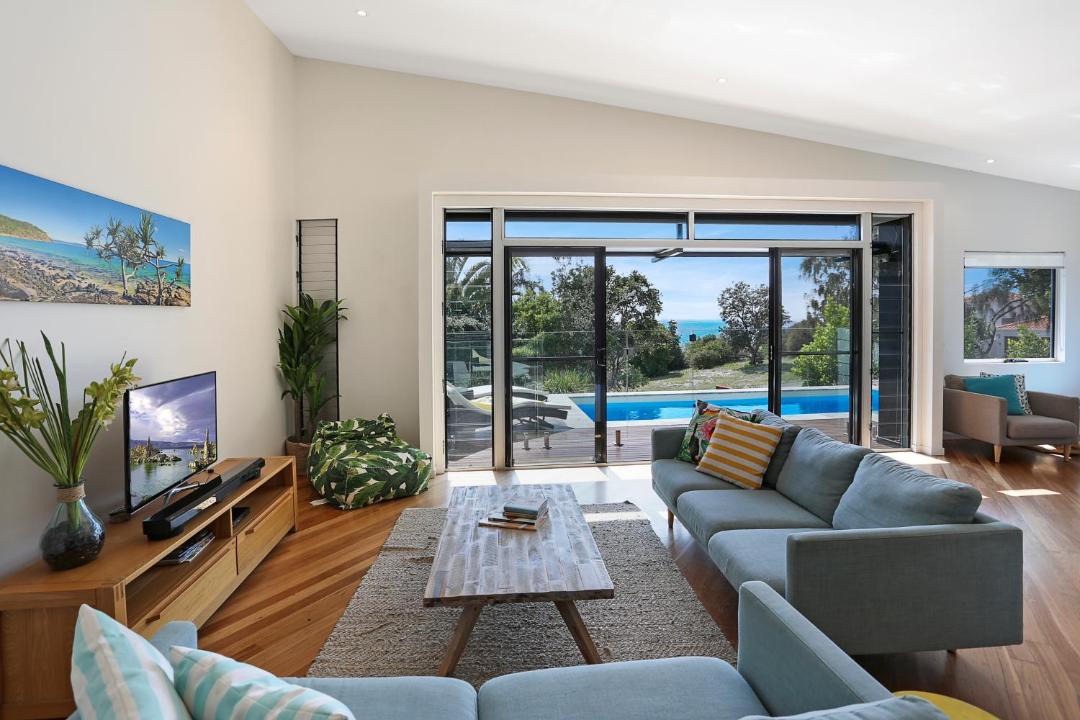 Photo of Livingroom in Castaways Beach
