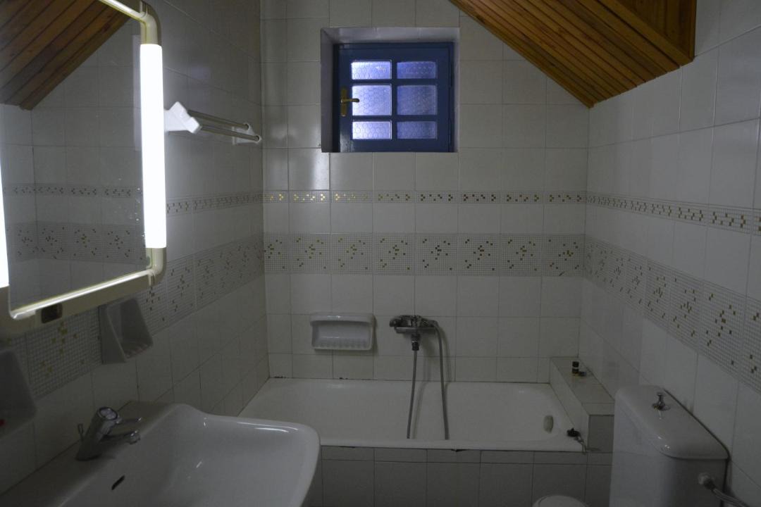 Photo of Bathroom in Fragades