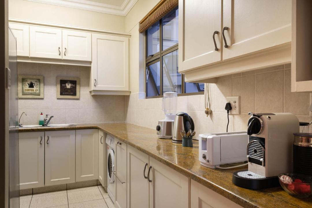 Photo of Kitchen in Shaka's Rock
