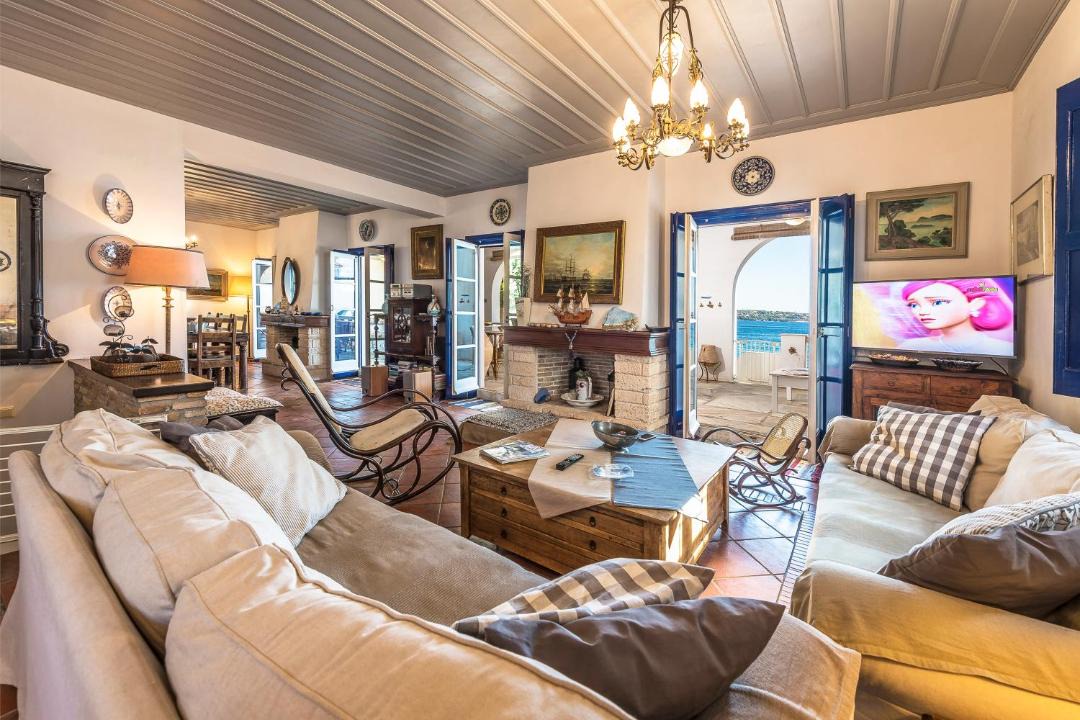 Photo of Livingroom in Spetses