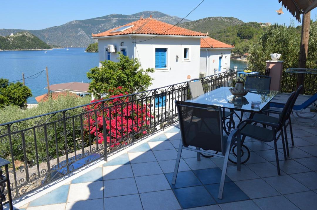 Photo of Patio Balcony in Vathy