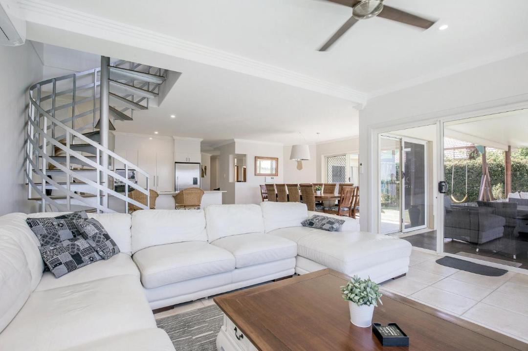Photo of Livingroom in Varsity Lakes