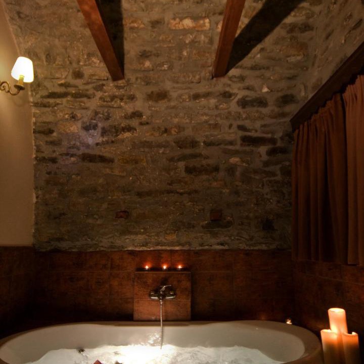 Photo of Bathroom in Papigo