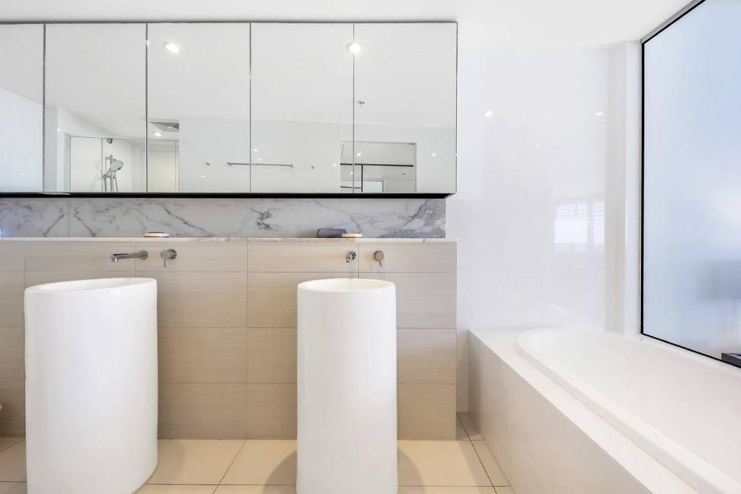 Photo of Bathroom in Broadbeach