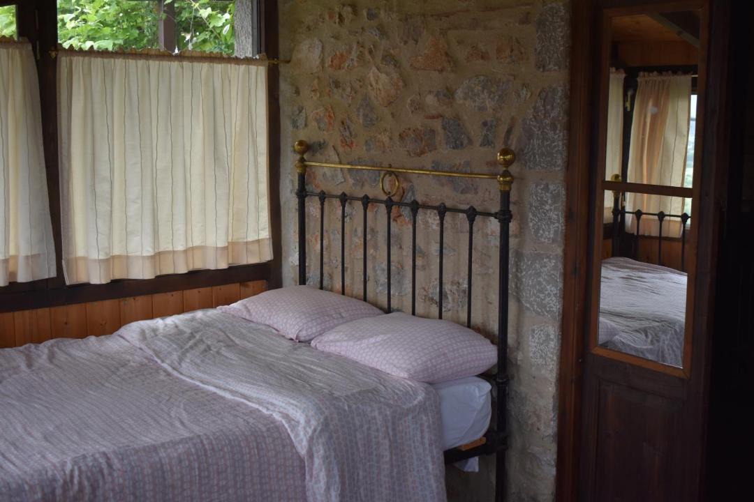 Photo of Bedroom in Lilaia