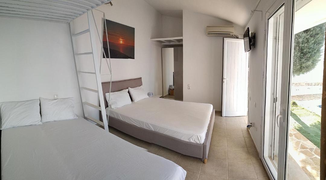 Photo of Bedroom in Saronida