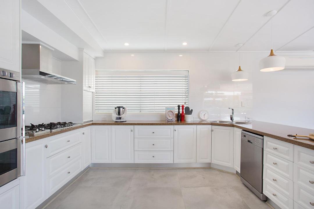 Photo of Kitchen in Broadbeach Waters