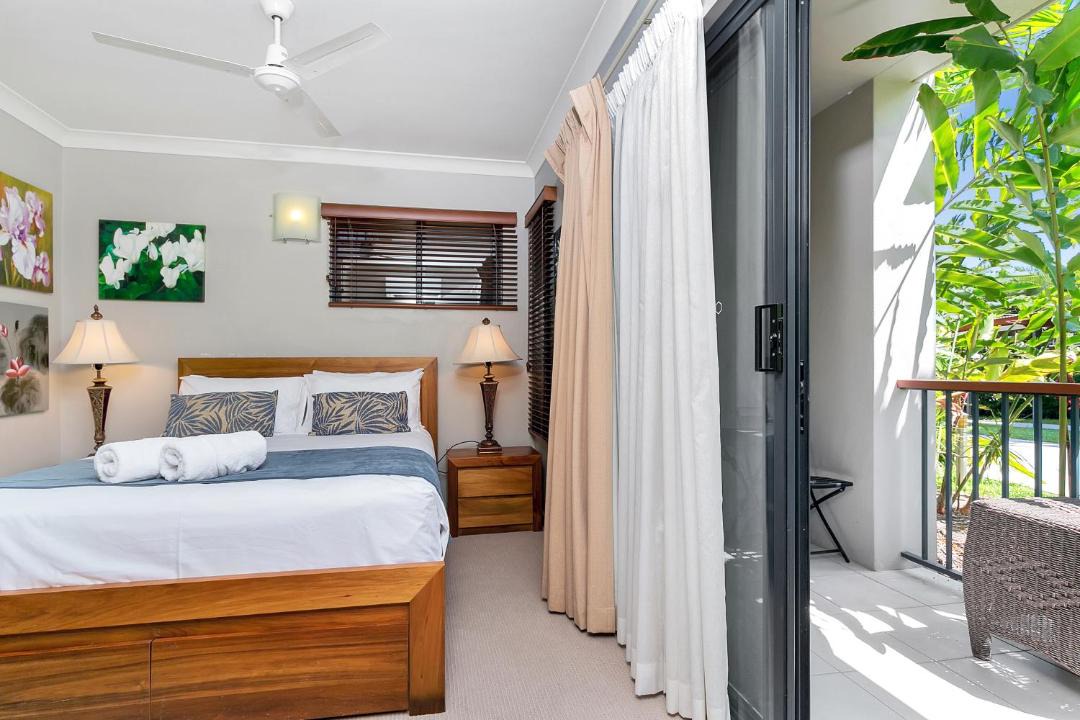 Photo of Bedroom in Trinity Beach