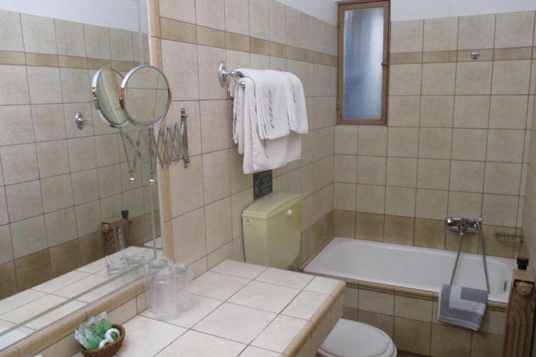 Photo of Bathroom in Lamia
