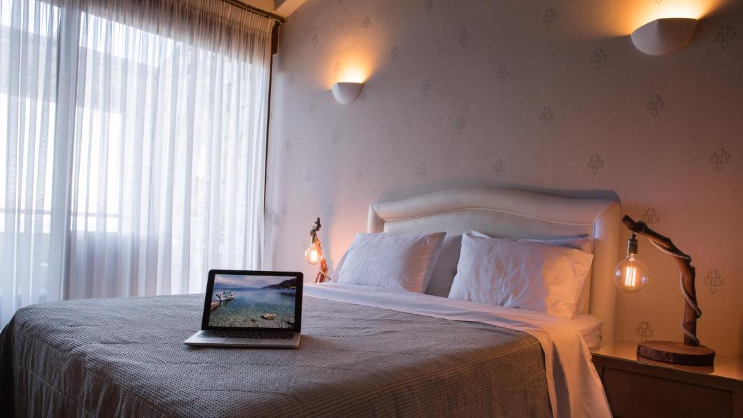 Photo of Bedroom in Assos-Lechaio