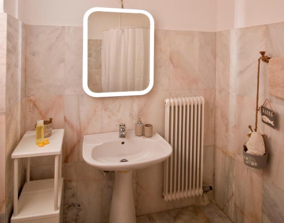 Photo of Bathroom in Kanatadika